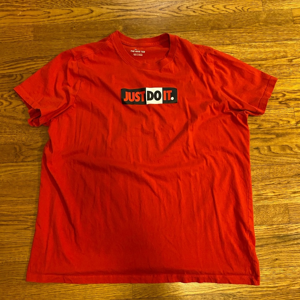 Nike t shirt